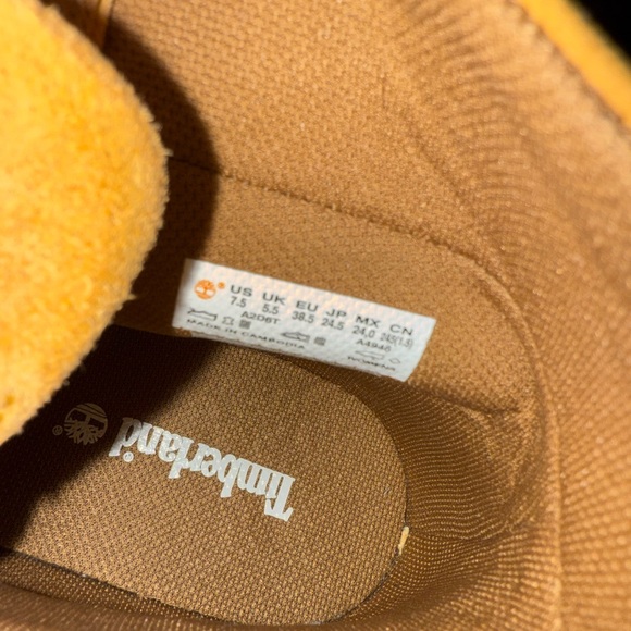 Timberland Women's Tan lightweight Lace-Up Boots size 7.5 - Picture 8 of 10